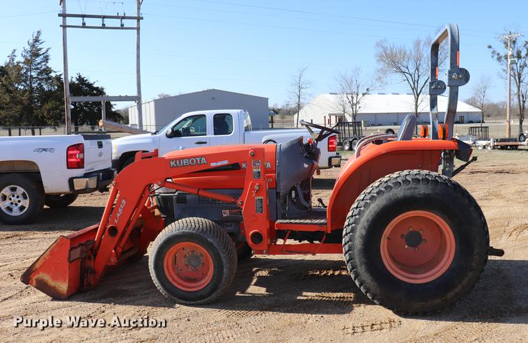 image for item EJ9770 Kubota L3130D MFWD tractor