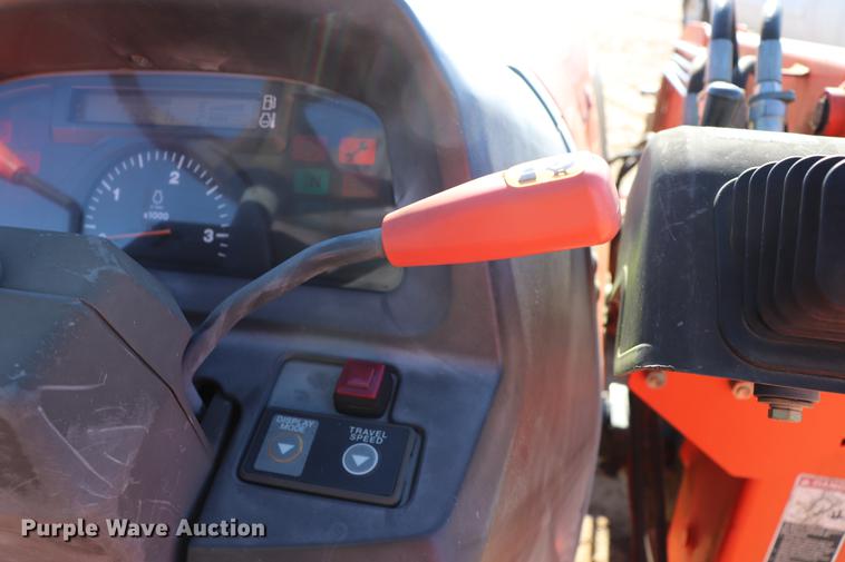 image for item EJ9770 Kubota L3130D MFWD tractor