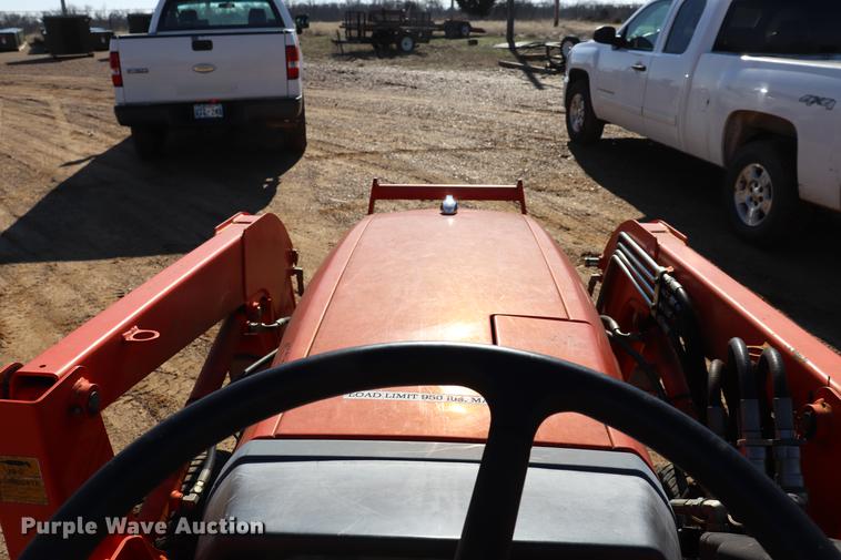 image for item EJ9770 Kubota L3130D MFWD tractor