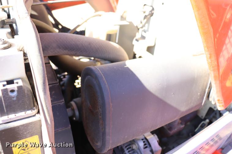 image for item EJ9770 Kubota L3130D MFWD tractor