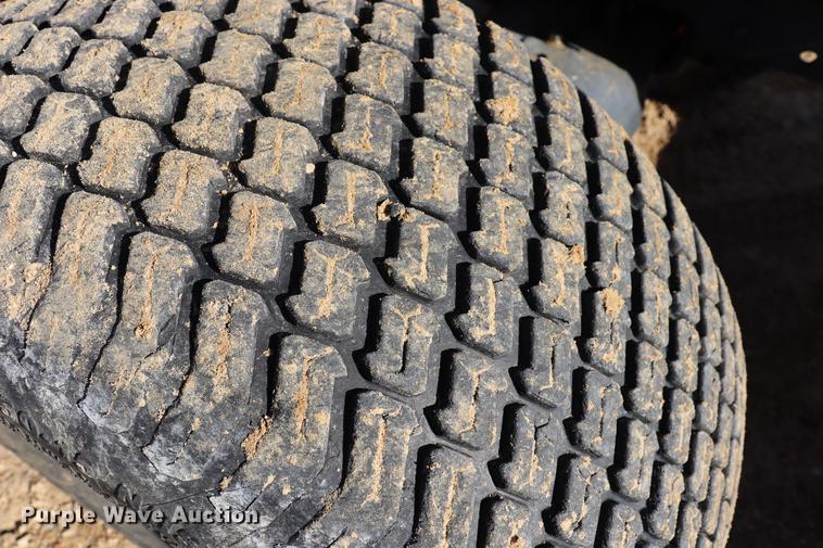 image for item EJ9770 Kubota L3130D MFWD tractor