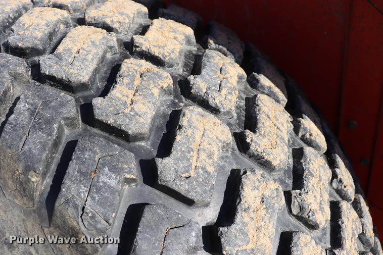 image for item EJ9770 Kubota L3130D MFWD tractor