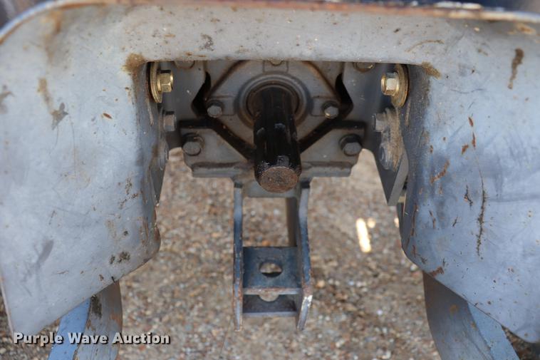 image for item EJ9770 Kubota L3130D MFWD tractor