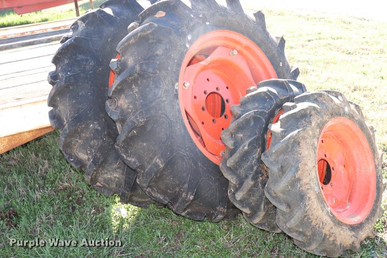 image for item EJ9770 Kubota L3130D MFWD tractor