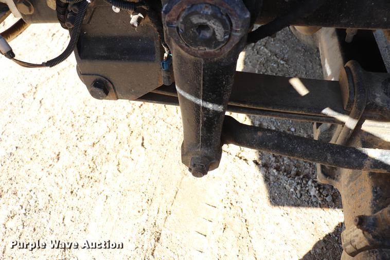 image for item EJ9772 2006 International 7300 digger derrick truck