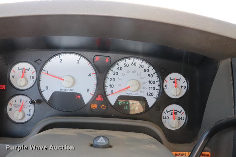 image for item EJ9773 2009 Dodge Ram 5500 bucket truck