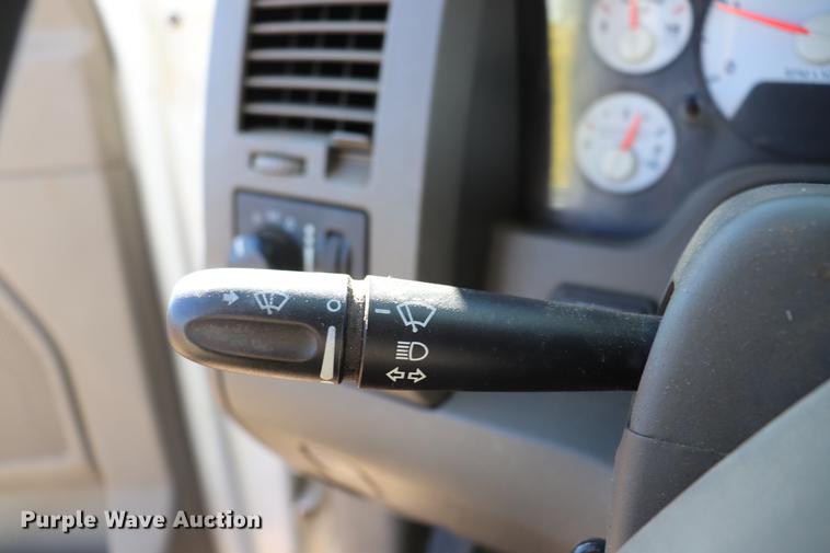 image for item EJ9773 2009 Dodge Ram 5500 bucket truck