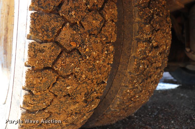 image for item EJ9773 2009 Dodge Ram 5500 bucket truck