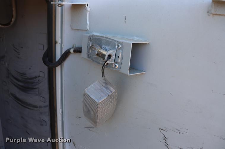 image for item EJ9773 2009 Dodge Ram 5500 bucket truck