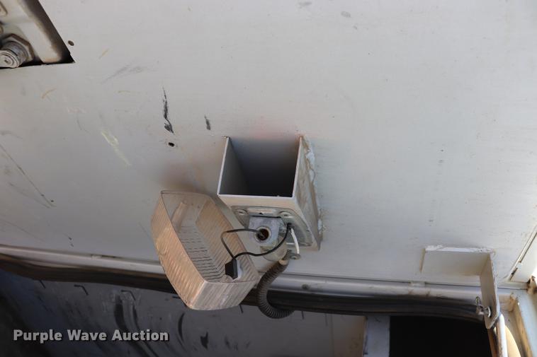 image for item EJ9773 2009 Dodge Ram 5500 bucket truck