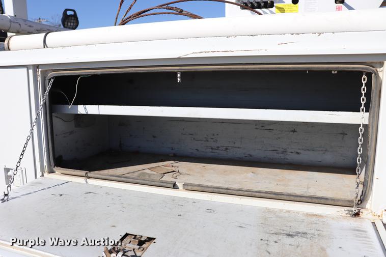 image for item EJ9773 2009 Dodge Ram 5500 bucket truck