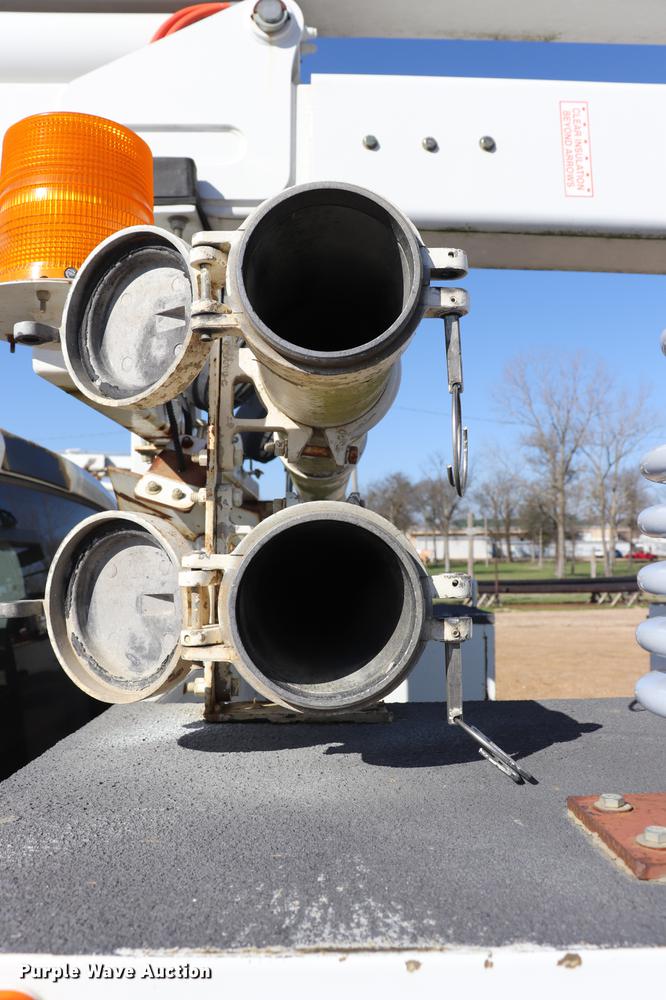 image for item EJ9773 2009 Dodge Ram 5500 bucket truck