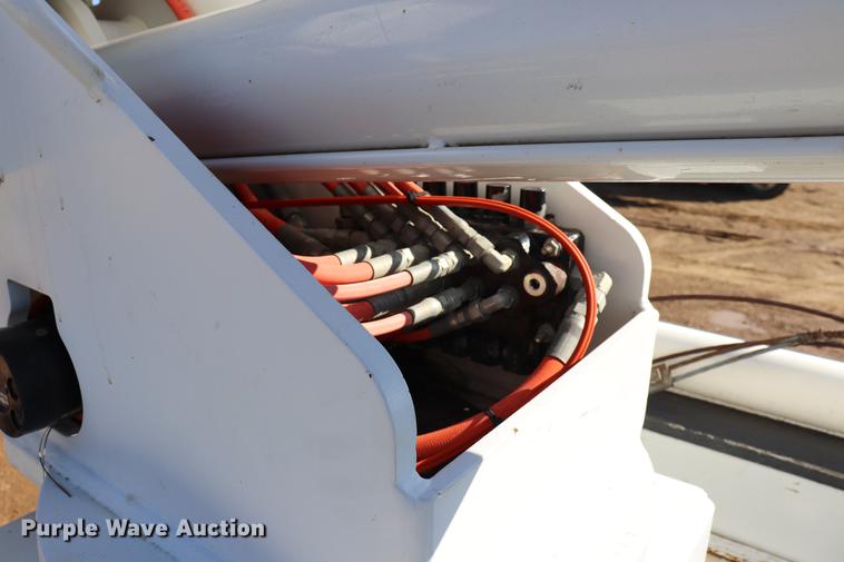 image for item EJ9773 2009 Dodge Ram 5500 bucket truck