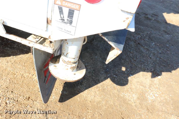 image for item EJ9773 2009 Dodge Ram 5500 bucket truck