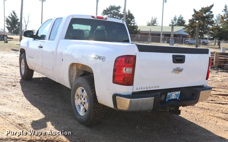 image for item EJ9774 2009 Chevrolet Silverado 1500 Ext. Cab pickup truck