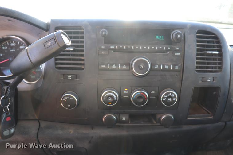 image for item EJ9774 2009 Chevrolet Silverado 1500 Ext. Cab pickup truck