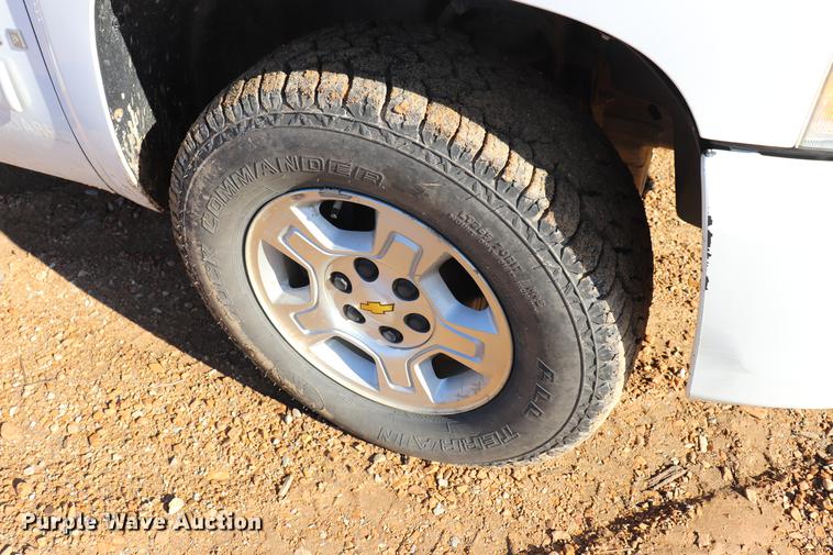 image for item EJ9774 2009 Chevrolet Silverado 1500 Ext. Cab pickup truck