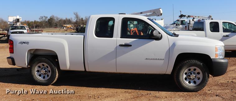 image for item EJ9775 2010 Chevrolet Silverado 1500 Ext. Cab pickup truck