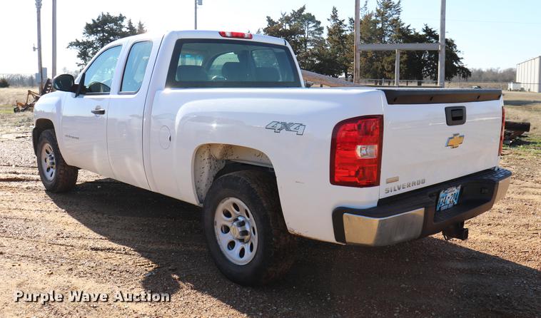 image for item EJ9775 2010 Chevrolet Silverado 1500 Ext. Cab pickup truck