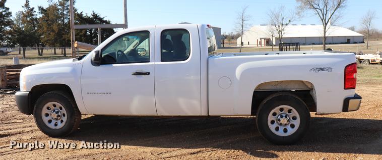 image for item EJ9775 2010 Chevrolet Silverado 1500 Ext. Cab pickup truck