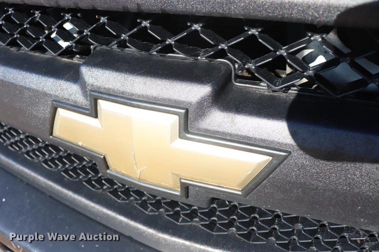 image for item EJ9775 2010 Chevrolet Silverado 1500 Ext. Cab pickup truck