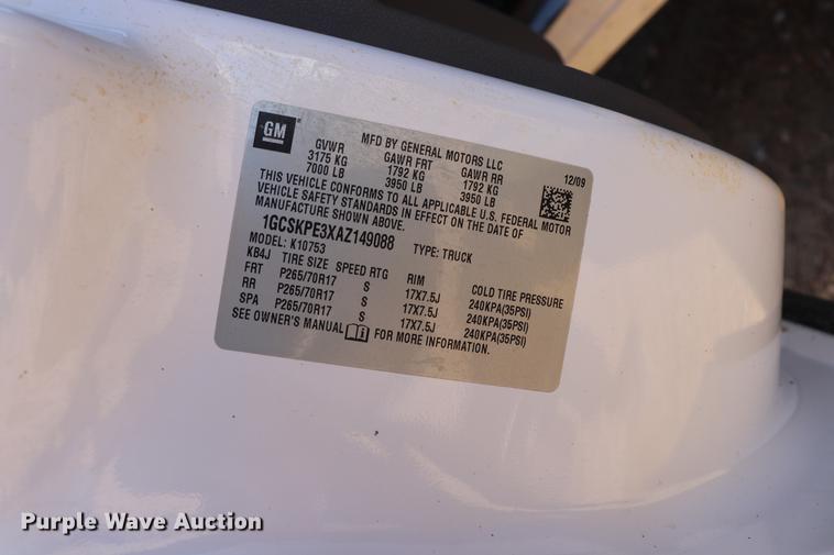 image for item EJ9775 2010 Chevrolet Silverado 1500 Ext. Cab pickup truck