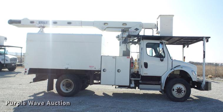 image for item J8532 2008 Freightliner M2 106 bucket truck