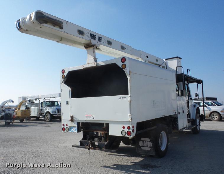image for item J8533 2008 Freightliner M2 106 bucket truck