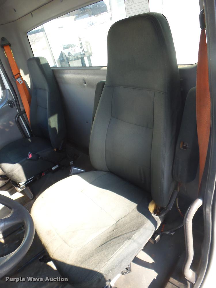 image for item J8533 2008 Freightliner M2 106 bucket truck