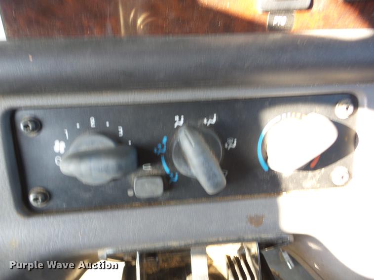 image for item J8533 2008 Freightliner M2 106 bucket truck