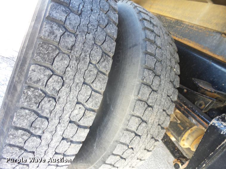 image for item J8533 2008 Freightliner M2 106 bucket truck