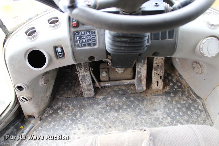 image for item L1916 2008 Volvo L120E wheel loader