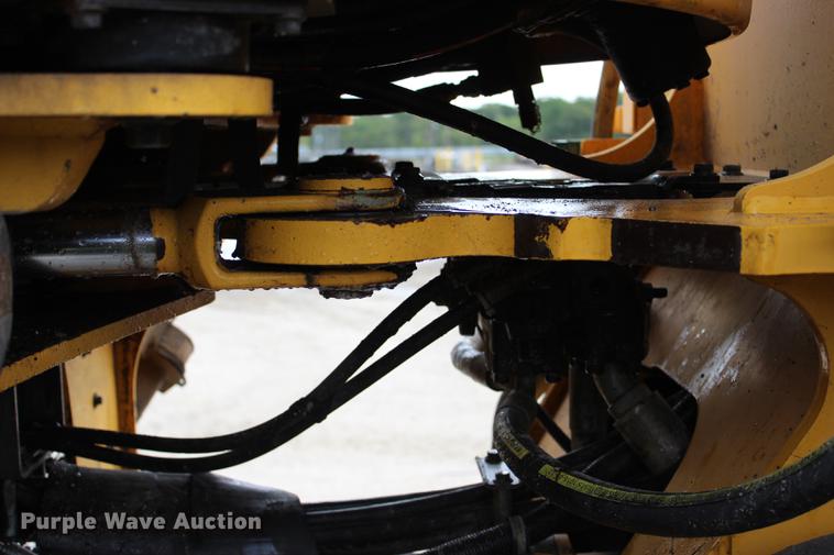 image for item L1916 2008 Volvo L120E wheel loader