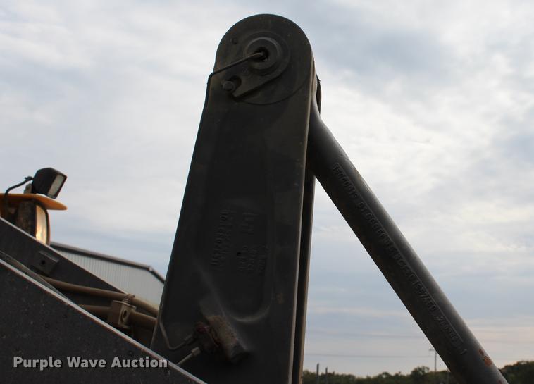 image for item L1916 2008 Volvo L120E wheel loader