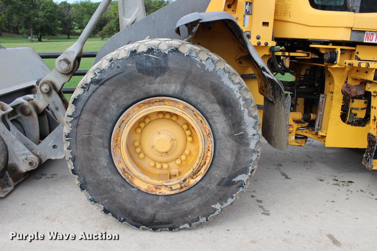 image for item L1916 2008 Volvo L120E wheel loader