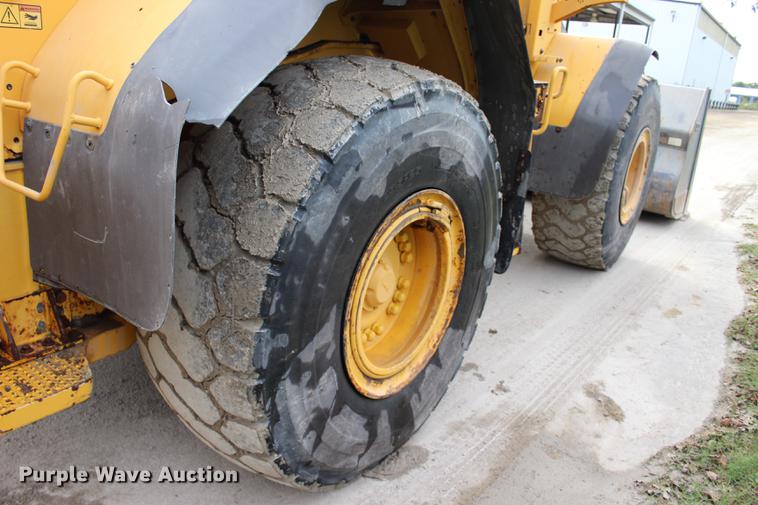 image for item L1916 2008 Volvo L120E wheel loader