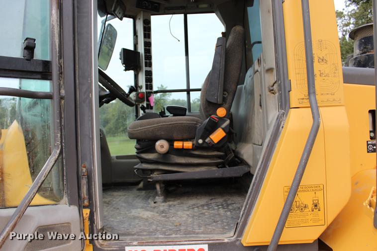 image for item L1917 2008 Volvo L120F wheel loader