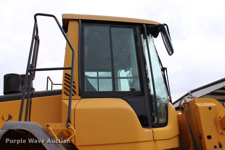 image for item L1917 2008 Volvo L120F wheel loader