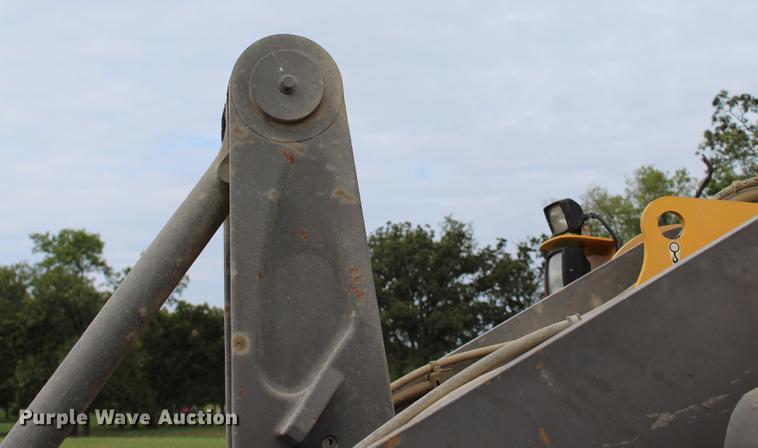 image for item L1917 2008 Volvo L120F wheel loader