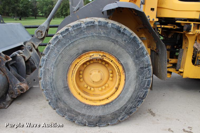 image for item L1917 2008 Volvo L120F wheel loader