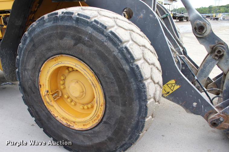 image for item L1917 2008 Volvo L120F wheel loader