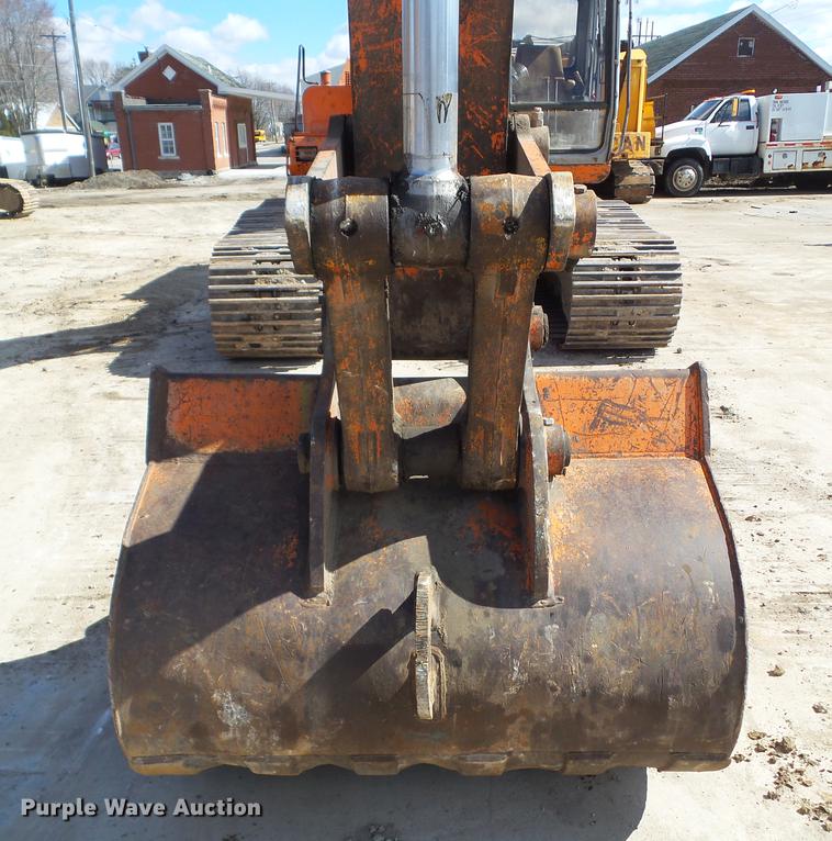 image for item L5667 1995 Hitachi EX270LC excavator