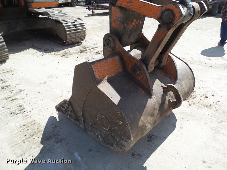 image for item L5667 1995 Hitachi EX270LC excavator