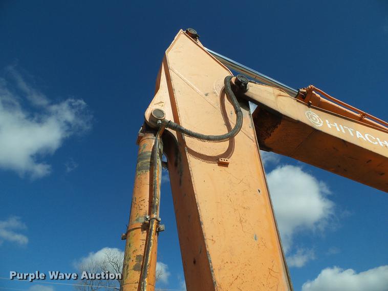 image for item L5667 1995 Hitachi EX270LC excavator