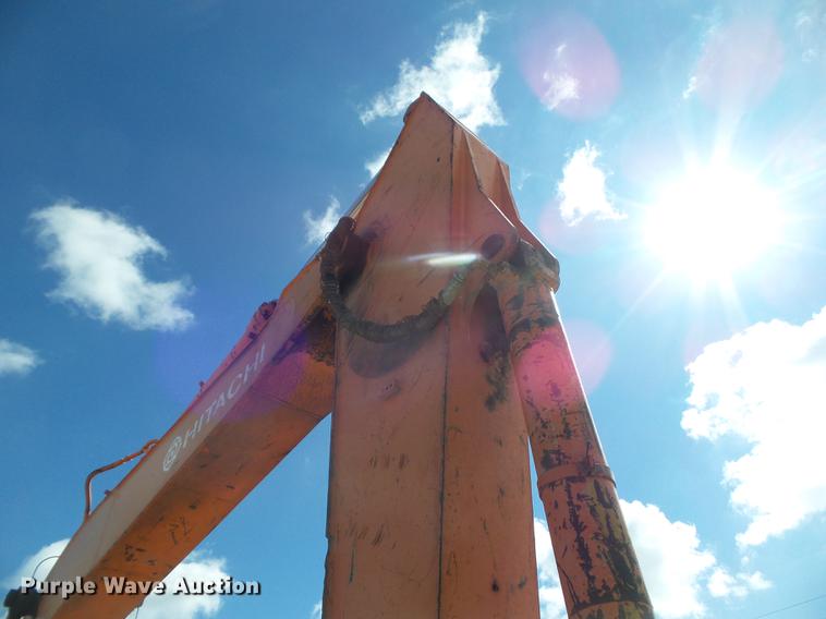 image for item L5667 1995 Hitachi EX270LC excavator