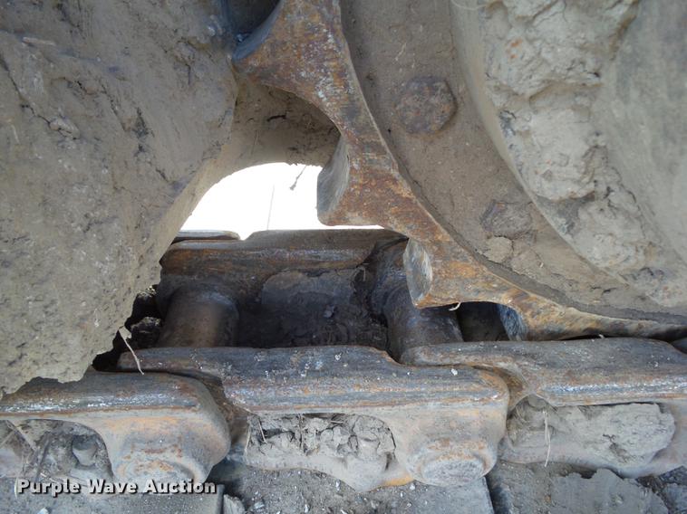 image for item L5667 1995 Hitachi EX270LC excavator