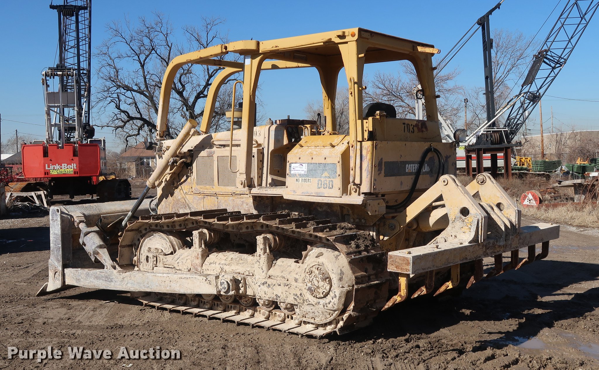 1984 Caterpillar D6D dozer in Kansas City, MO Item DF3532 sold