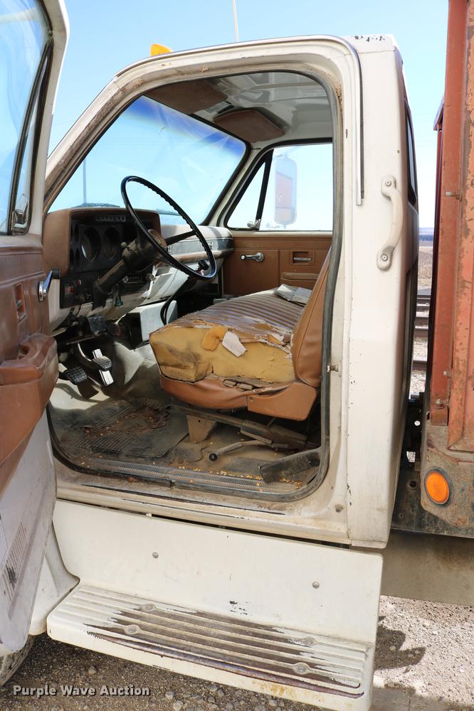 image for item DB6532 1988 Chevrolet Kodiak grain truck