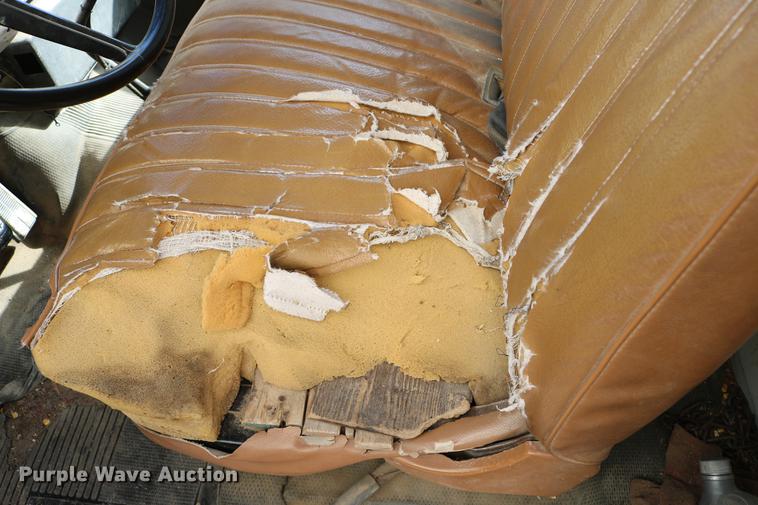 image for item DB6532 1988 Chevrolet Kodiak grain truck