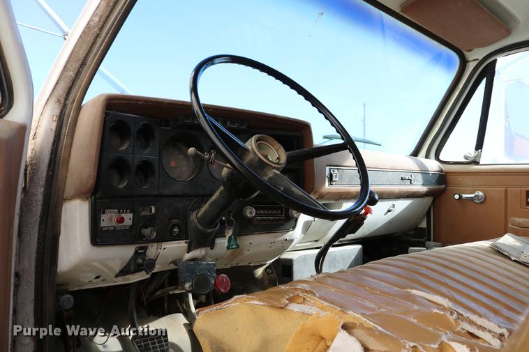 image for item DB6532 1988 Chevrolet Kodiak grain truck